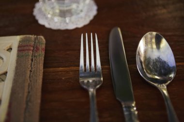 Sofra takımları, Dubai, Birleşik Arap Emirlikleri