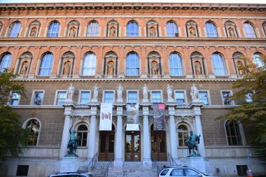 Akademie der Bildenden Knste Wien'in düşük açılı görünümü, Viyana, Avusturya