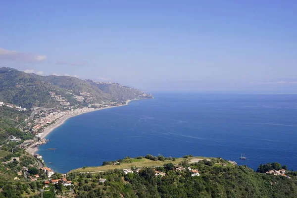 テアトロ グレコ イタリア の眺め — ストック写真