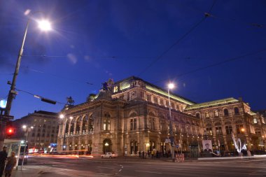 Wiener Staatsoper gece, Viyana, Avusturya