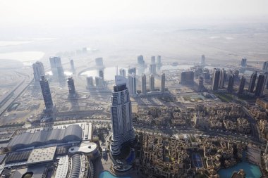 Şehrin havadan görünümü, Burç Halife, At The Top, Dubai, Birleşik Arap Emirlikleri