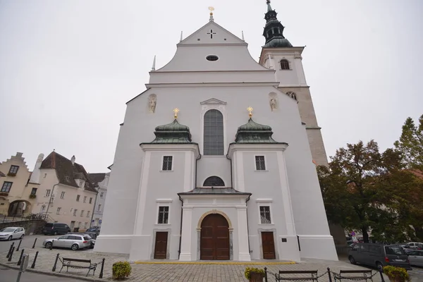 Vista Baixo Ângulo Igreja Krems Viena Áustria — Fotografia de Stock