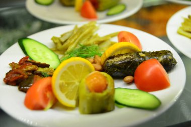 tabakta Taze Salata yakın çekim 