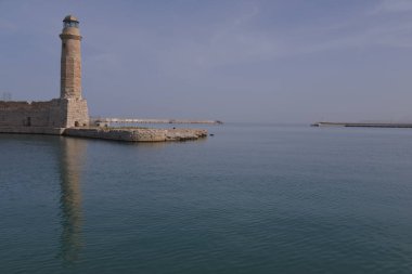 Gündüz deniz feneri  