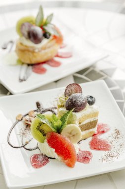 Lezzetli tatlıyı yakın.