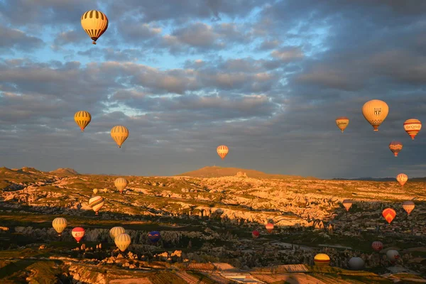 Balony Ogrzane Powietrze Nad Kapadocją Turcja — Zdjęcie stockowe