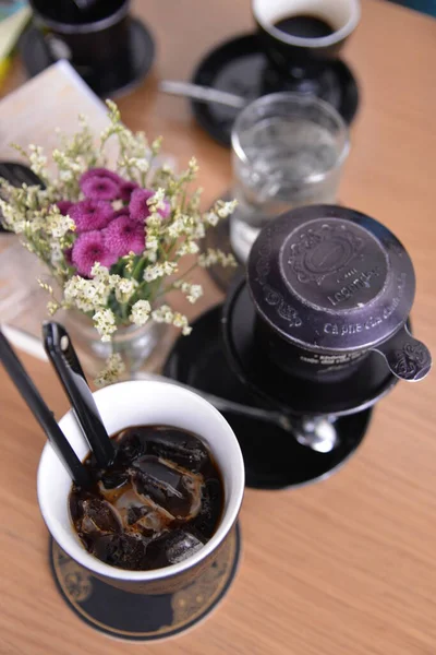 Eiskaffee Auf Dem Tisch — Stockfoto