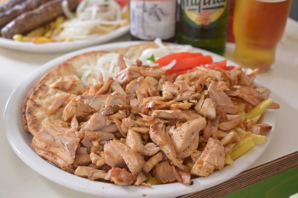 Primer Plano Del Plato Carne Sobre Mesa — Foto de Stock