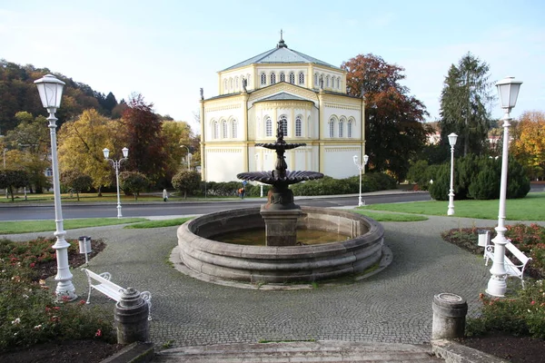 Old House Park Fountain — Stock Photo, Image