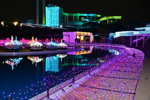 Sprzęt Oświetleniowy Pobliżu Basenu Japonia — Zdjęcie stockowe