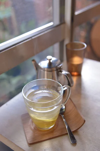 Zitronentee Mit Teekanne — Stockfoto