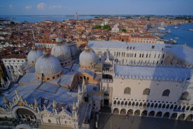 İtalya 'da şehir manzarası Venedik 2. Campanile di San Marco