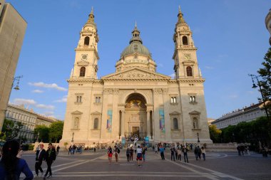 Macaristan 'ın dış kesiminde Budapeşte Szechenyi Lanchid (Zincir Köprüsü) 