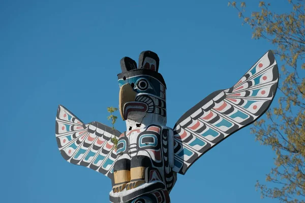 Totem Canada — Photo