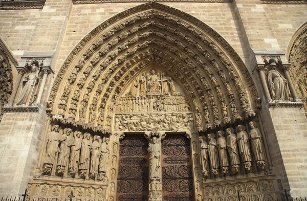 Notre Dame Heykeli Paris Fransa — Stok fotoğraf