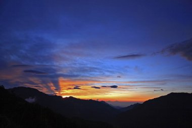 Tayvan Nantou Hehuan Dağı şafağı