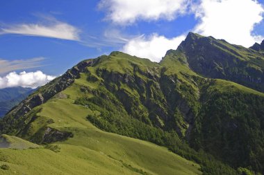 Qilai Kuzey Tepesi Tayvan bulutları