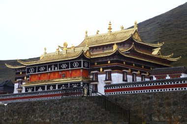 Sichuan Ruoergai Sarı Nehir Bankası Suoge Tibet Manastırı