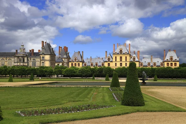 Francie Fontainebleau Zámek Velké Květinové Záhony — Stock fotografie