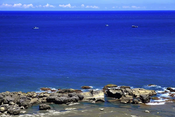 Ταϊβάν Hualien Fengbin Σελήνη Ακτή Σπήλαιο — Φωτογραφία Αρχείου