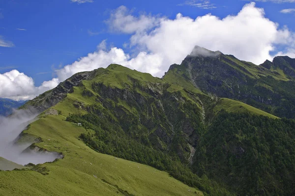 Qilai North Peak Mraky Tchaj Wan — Stock fotografie