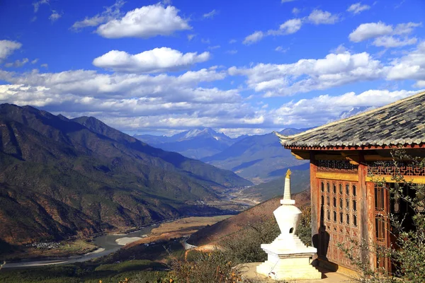Yunnan Lijiang Yulong Zhengjue Paisaje Del Templo —  Fotos de Stock