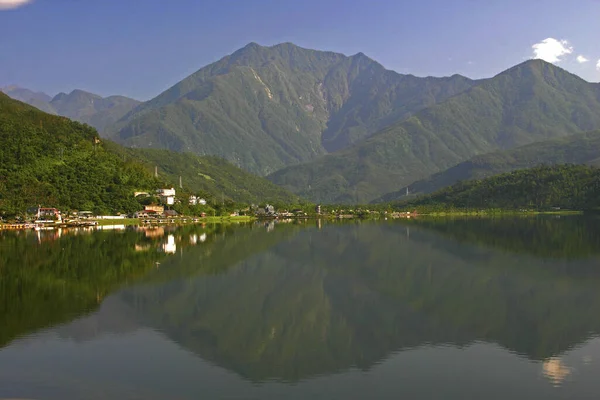 Taiwán Hualien Shoufeng Lago Liyu — Foto de Stock