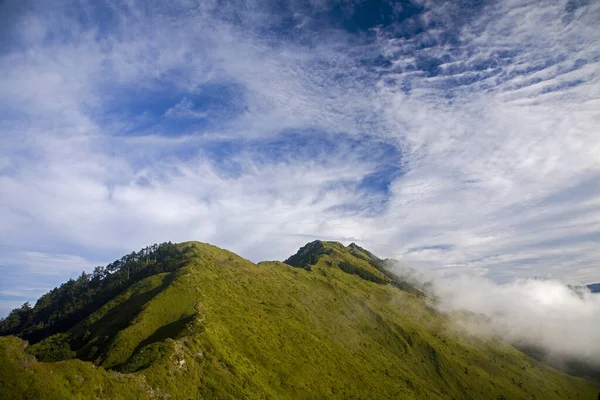 Pode Alto Pico Principal Veias Borda Nuvens Taiwan — Fotografia de Stock