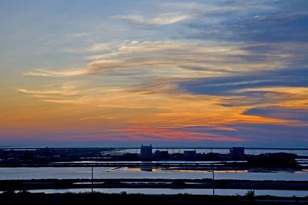 陽田竹口郷の夕日 台南旅行サイト — ストック写真