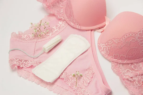 Hygienic tampon and sanitary napkin for every day with panties w — Stock Photo, Image