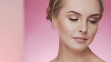 Güzellik video kavramı, portre yakından