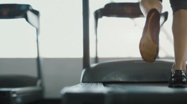 Çalışan kavramı ile güzel kız video