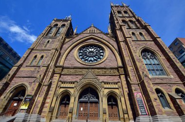 MONTREAL CANADA - 06 01 2020: Saint James United Church, Kanada 'nın Quebec kentinde bulunan bir miras kilisesidir. Kanada Birleşik Kilisesi 'ne bağlı bir Protestan kilisesidir.