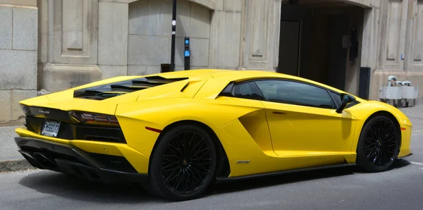 Luxury Yellow Car Montreal Canada — Stock Photo, Image