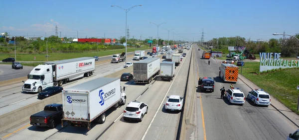 Montreal Quebec Canada 2020 Veicolo Stradale Emergenza Causato Camion Incidente — Foto Stock