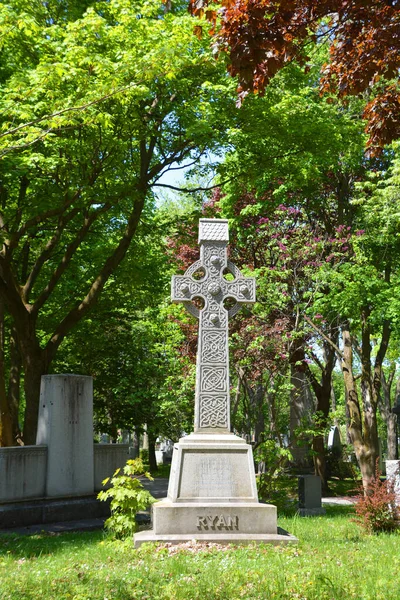 Montreal Canada 2020 Cementerio Notre Dame Des Neiges Con Árboles —  Fotos de Stock