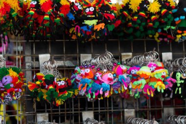 rac asılı el yapımı renkli kumaş bebek şeklinde anahtarlık