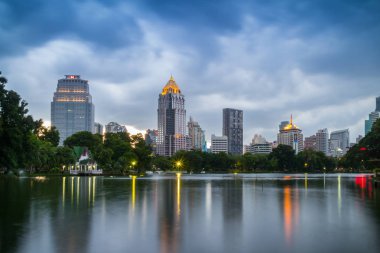 Bangkok Tayland - 04 Eylül 2016: Bangkok s akşam sahnesi