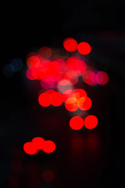 Imagen borrosa de la luz del coche y el tráfico en la ciudad para bac abstracto —  Fotos de Stock