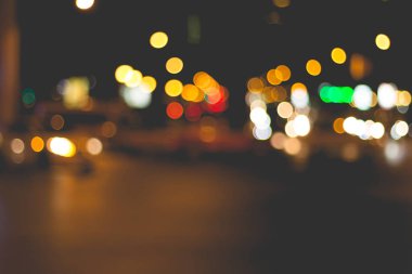 Trafik sıkışıklığı sırasında bulanıklık aydınlatmasının soyut arka planı
