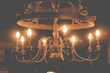 Tavanda ev iç Avize. Lüks vintage chanderlier