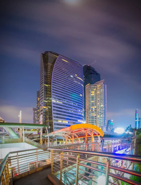 Бангкок Березень 2017 Громадські Skywalk Будівельними Архітектурою Стиль Сучасного Ділового — стокове фото
