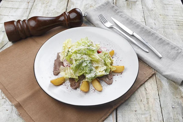 Salade Van Rundvlees Aardappel Partjes — Stockfoto