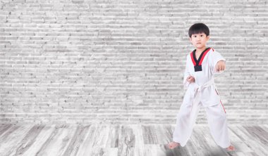 Çocuklar spor judo dersleri pratik vardır.