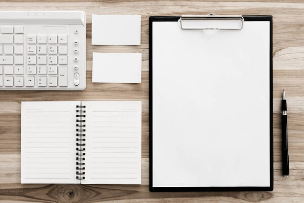 Офисный стол