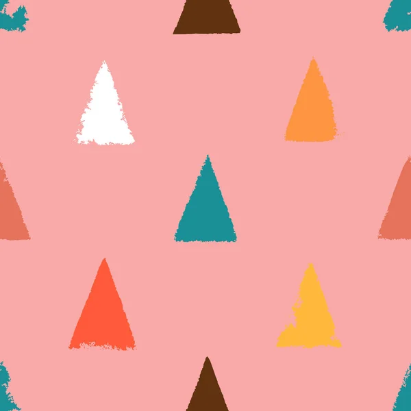 Modèle simple sans couture avec des triangles colorés peints avec de la peinture sur un fond rose. Style plat. Design de surface. Illustration vectorielle . — Image vectorielle