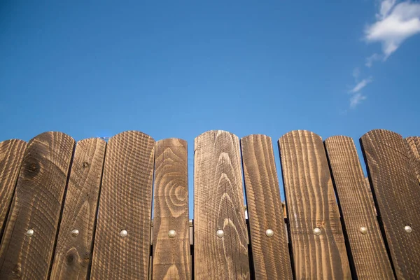 Hermoso Tiro Una Valla Madera Con Gran Cielo Azul Fondo — Foto de Stock