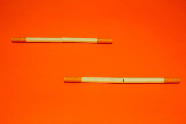 Cigarros Alinhados Para Colocar Algum Texto Entre Eles Imagem Conceito — Fotografia de Stock