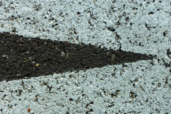 Straßenlackierte Linien Auf Rauer Betonoberfläche Weiße Markierungen Pfeilform Auf Der — Stockfoto