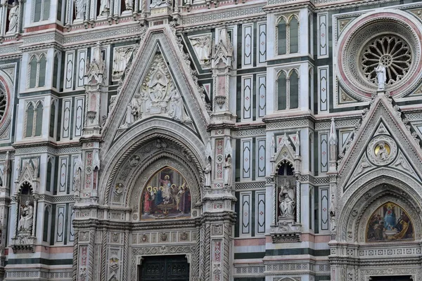 Floransa, İtalya: Floransa 'daki ünlü Santa Maria del Fiore..